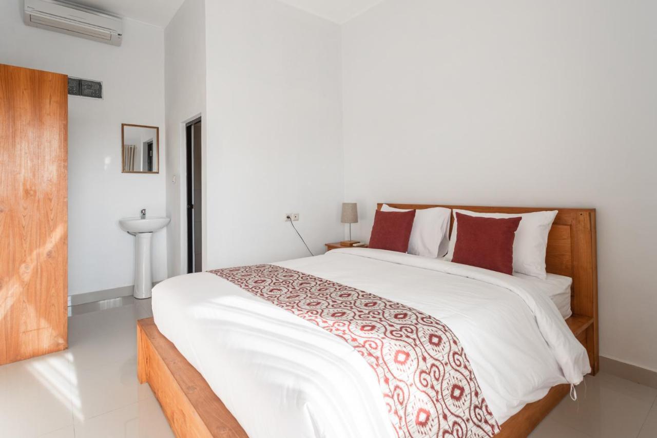 Cempaka Mas Guest House Canggu Экстерьер фото