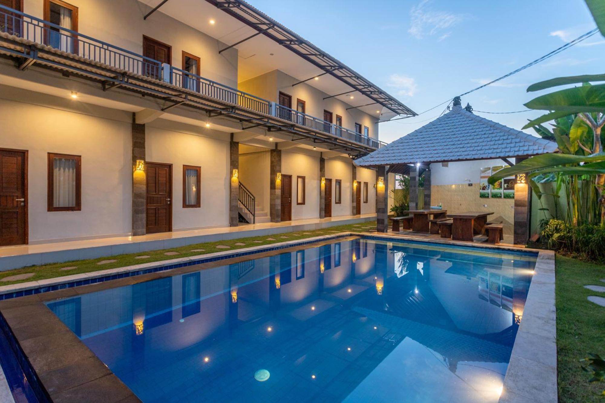 Cempaka Mas Guest House Canggu Экстерьер фото